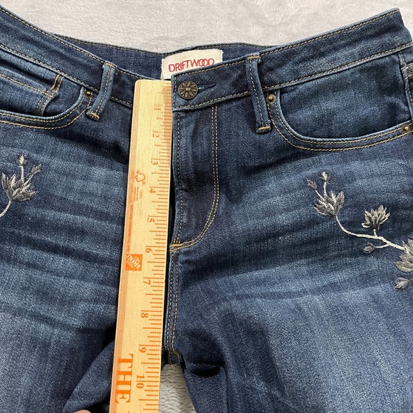 Driftwood Kelly Jeans Women's 30x33 Boot Cut Floral Embroidered Blue - Picture 8 of 11